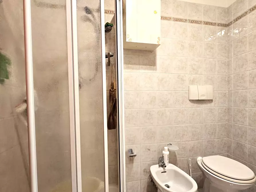 Immagine 26 di Trilocale in vendita  in VIA ROSARIO LIVATINO 3 a Nettuno