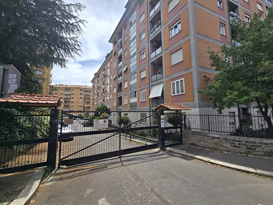 Immagine 32 di Quadrilocale in vendita  in Viale dei Romanisti 127 a Roma