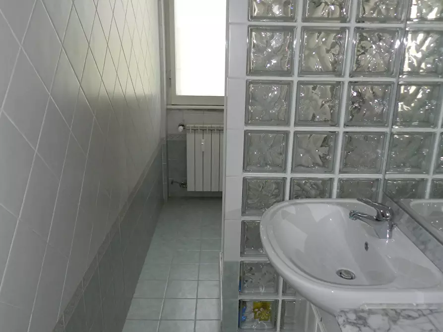 Immagine 13 di Stanza singola in affitto  in Via Dino Frescobaldi 49 a Roma