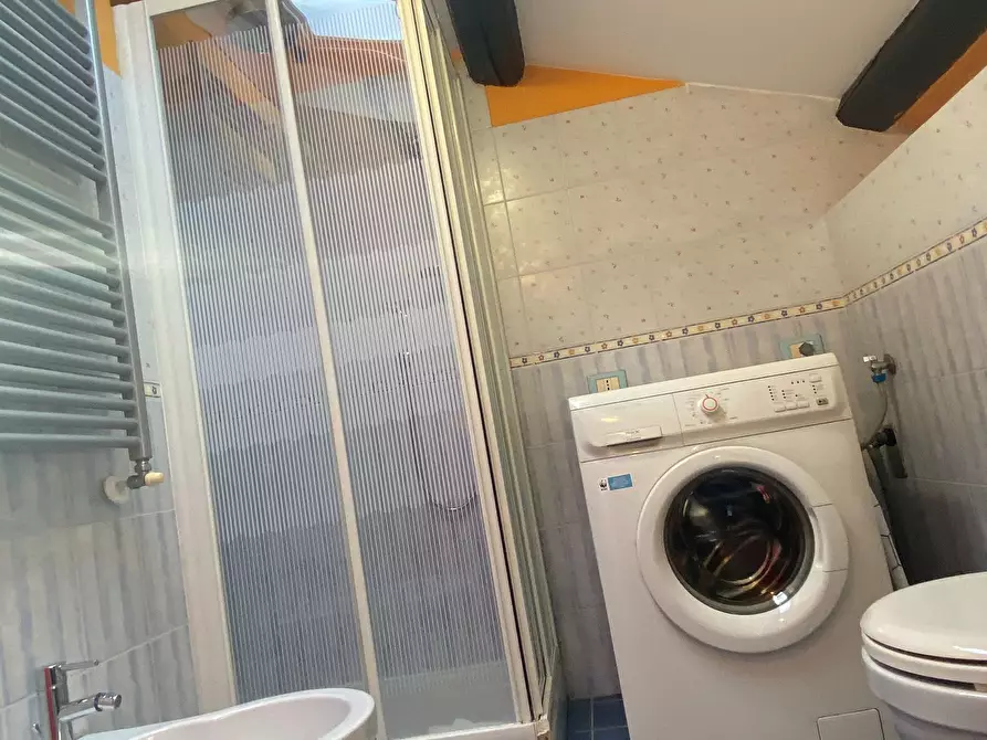 Immagine 28 di Mansarda in affitto  in Via Castelfidardo a Roma