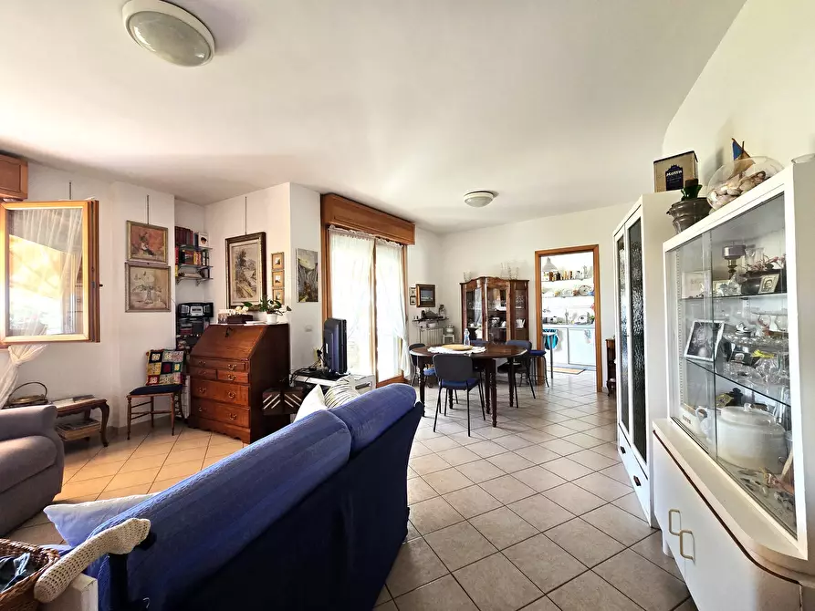 Immagine 4 di Trilocale in vendita  in VIA ROSARIO LIVATINO 3 a Nettuno