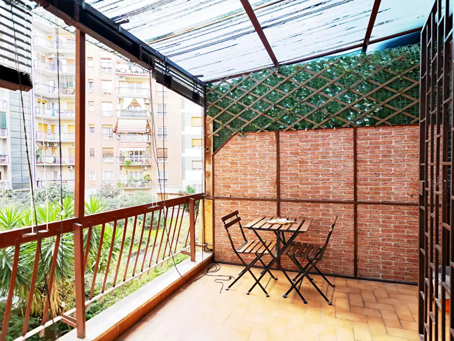 Immagine 1 di Trilocale in vendita  in Viale dei Consoli 27 a Roma