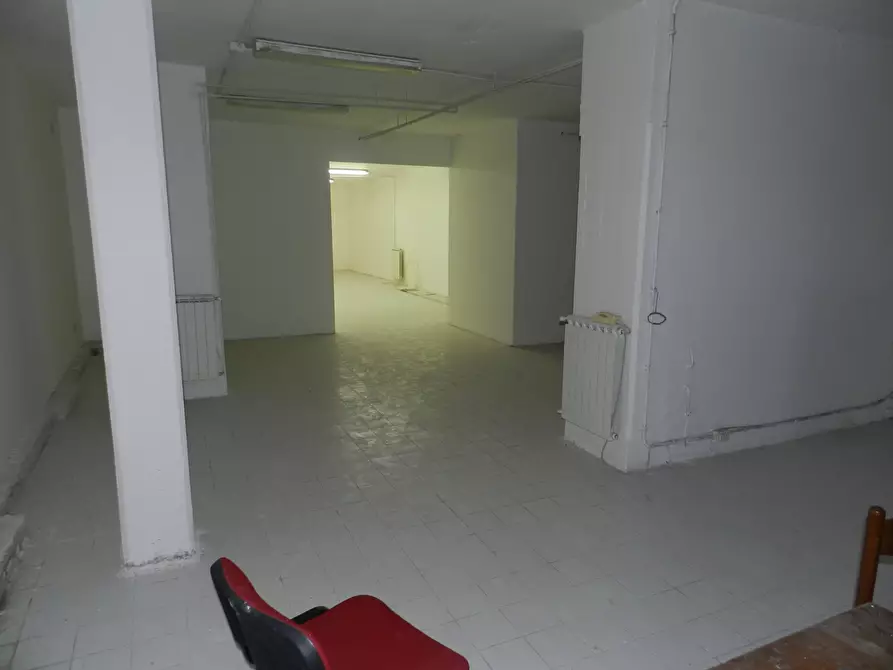 Immagine 7 di Showroom in vendita  in Via degli Abeti 29 a Roma