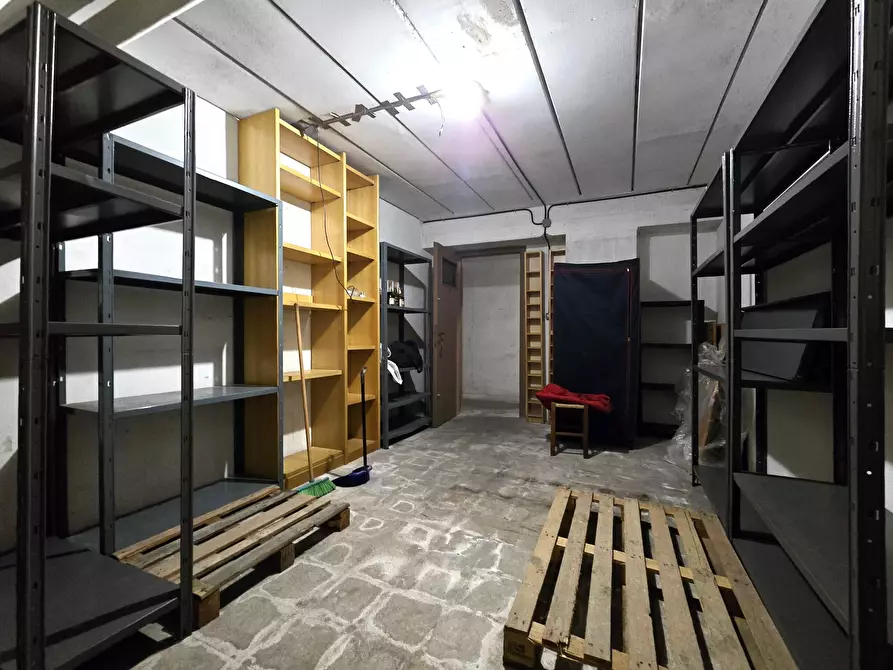 Immagine 6 di Magazzino in vendita  in Via Alessio Baldovinetti 83 a Roma