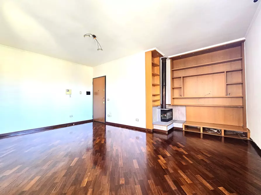 Immagine 9 di Trilocale in affitto  in Viale Avignone 93 a Roma