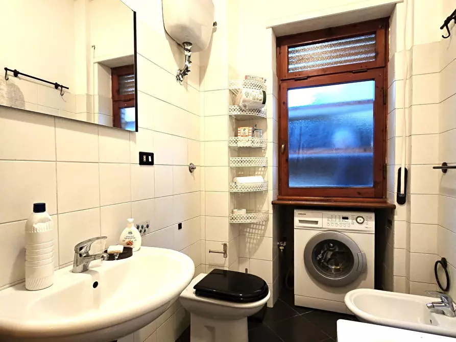 Immagine 24 di Bilocale in affitto  in Via Francesco Cocco Ortu 120 a Roma