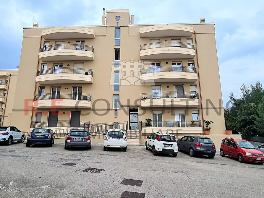 Immagine 1 di Appartamento in vendita  in Via Pietro Biancofiore 1 a Martina Franca