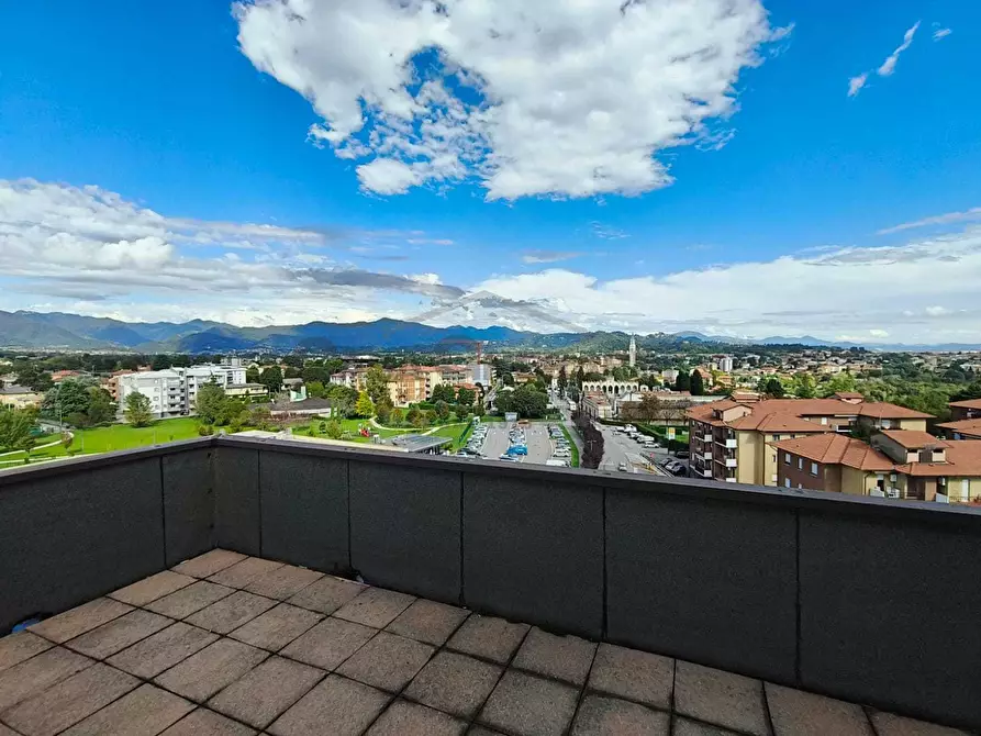 Immagine 2 di Attico in vendita  in Via Roma 80 a Ponte San Pietro