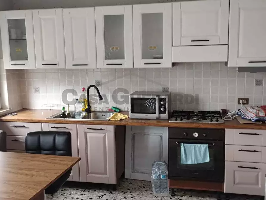 Immagine 2 di Quadrilocale in vendita  in Via Marche 2 a Corna Imagna