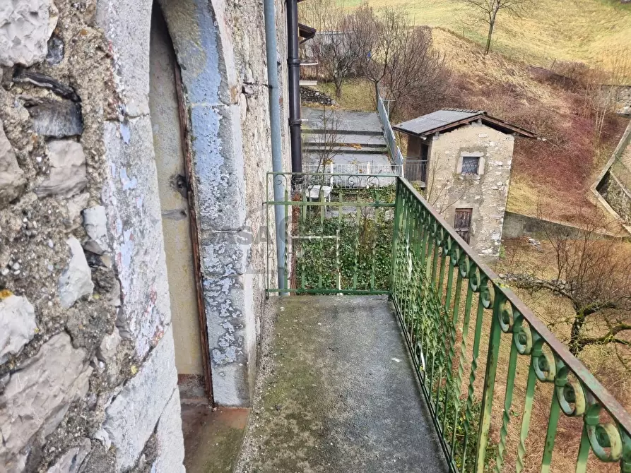 Immagine 9 di Rustico / casale in vendita  a Val Brembilla