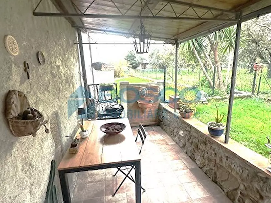 Immagine 22 di Casa bifamiliare in vendita  in Via Canale a Castelnuovo Magra