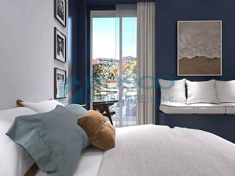 Immagine 15 di Quadrilocale in vendita  in Via del Molo 104 a La Spezia