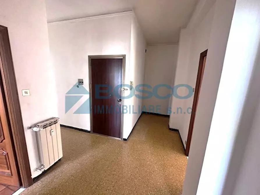 Immagine 15 di Pentalocale in vendita  in Via XXIV Maggio 158 a La Spezia