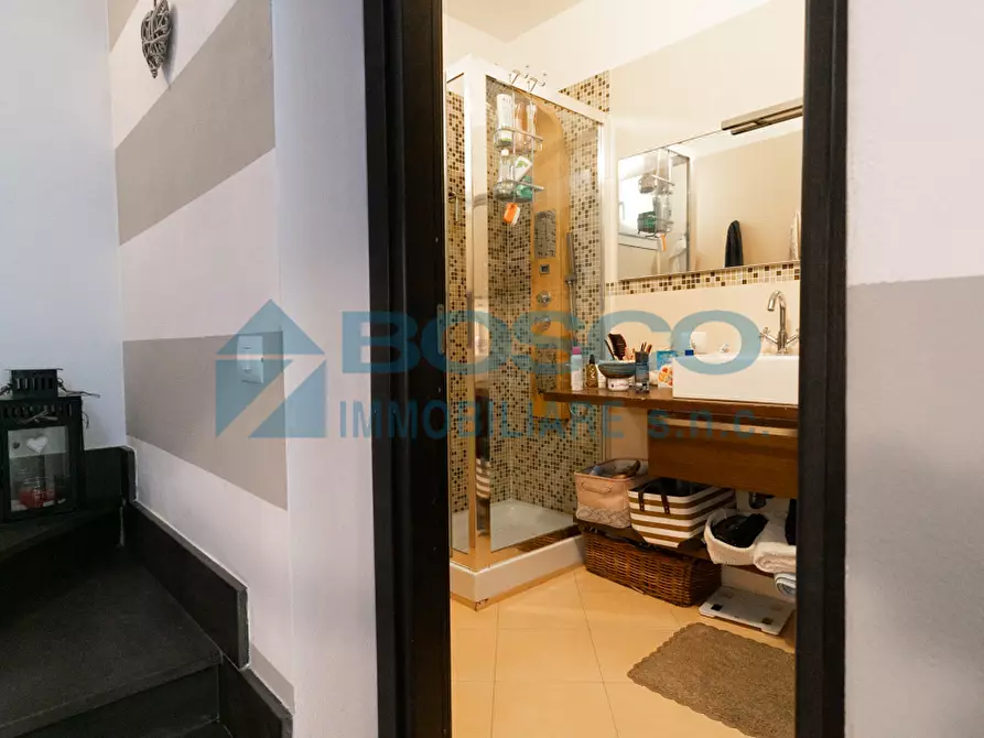 Immagine 10 di Villa in vendita  in Via  Graveglia a Riccò Del Golfo Di Spezia