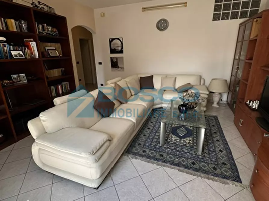 Immagine 7 di Pentalocale in vendita  in Viale Giovanni Amendola 7 a La Spezia