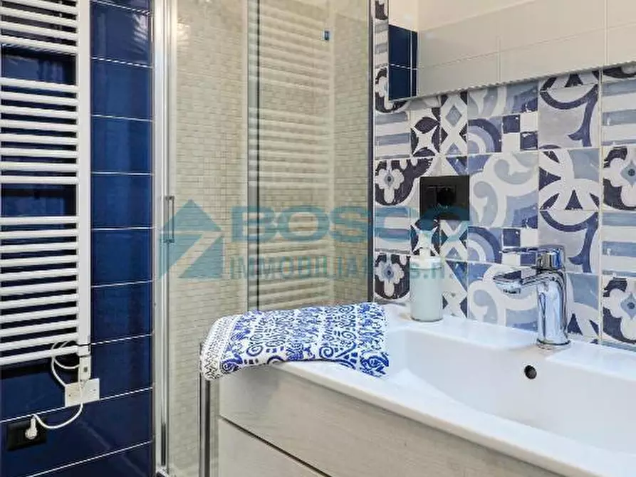 Immagine 16 di Pentalocale in vendita  in Piazza Giuseppe Garibaldi a La Spezia