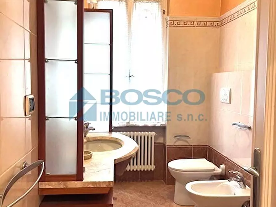 Immagine 11 di Pentalocale in vendita  in Via delle Ginestre a La Spezia