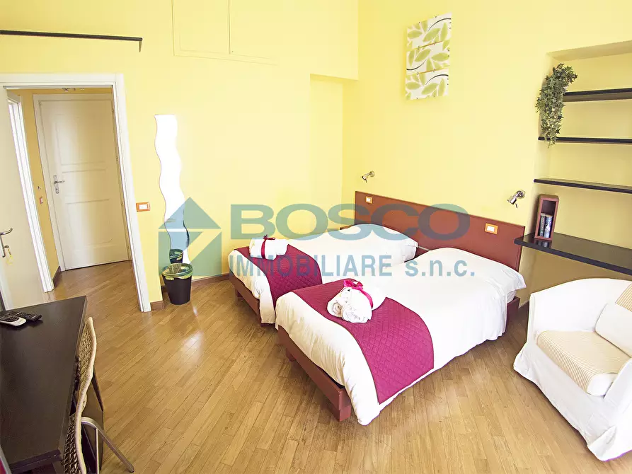 Immagine 6 di Pentalocale in vendita  in Piazza Cesare Battisti a La Spezia