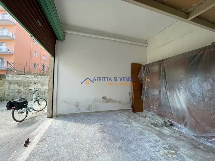 Immagine 5 di Garage in vendita  in Via Salvatore Monteforte a Siracusa