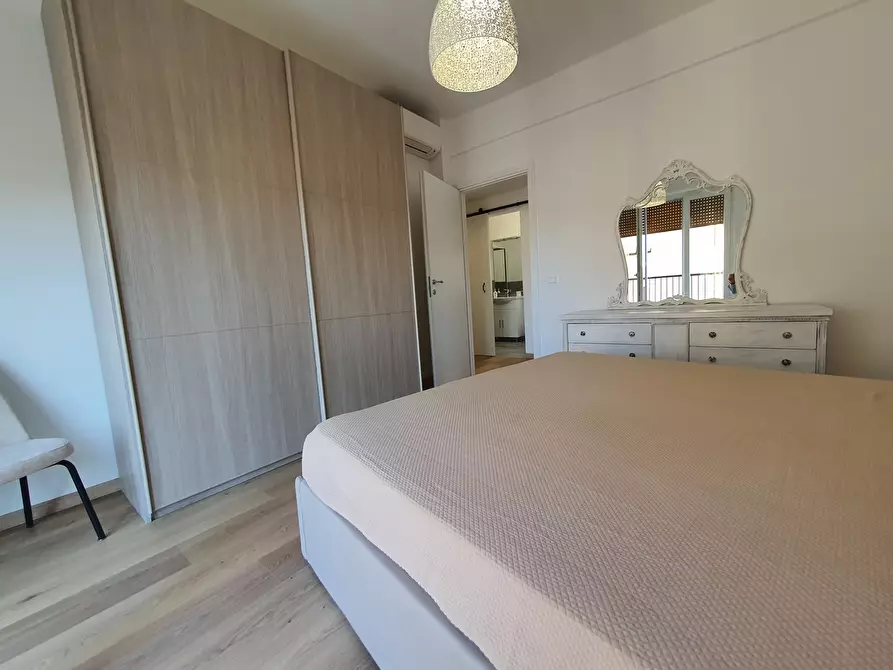 Immagine 9 di Trilocale in vendita  a Rapallo