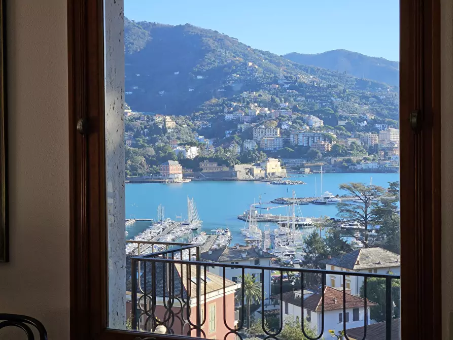 Immagine 12 di Attico in vendita  a Rapallo