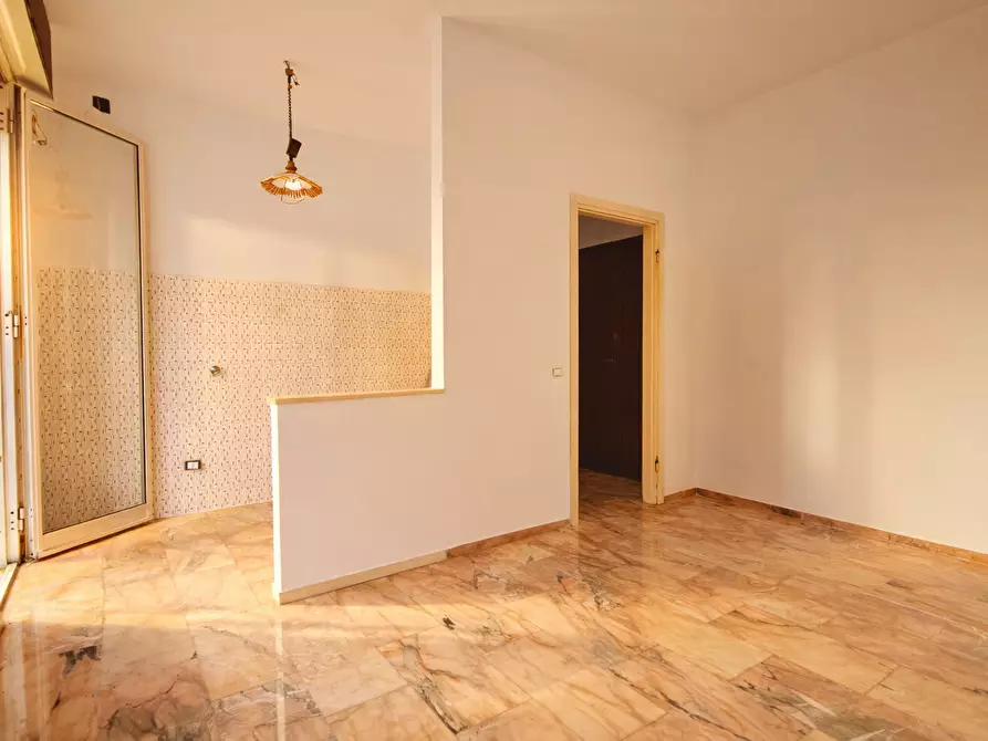 Immagine 16 di Bilocale in vendita  a Rapallo