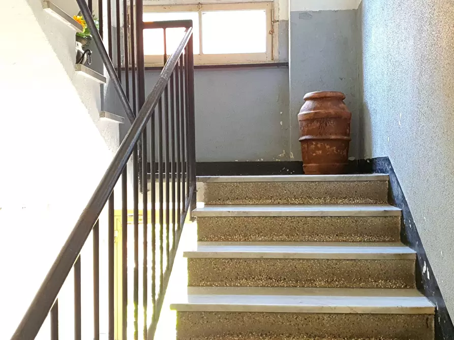 Immagine 9 di Bilocale in vendita  a Recco