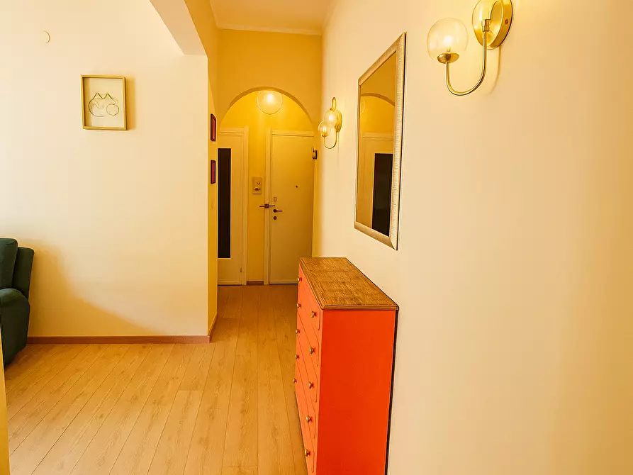 Immagine 13 di Bilocale in vendita  a Rapallo