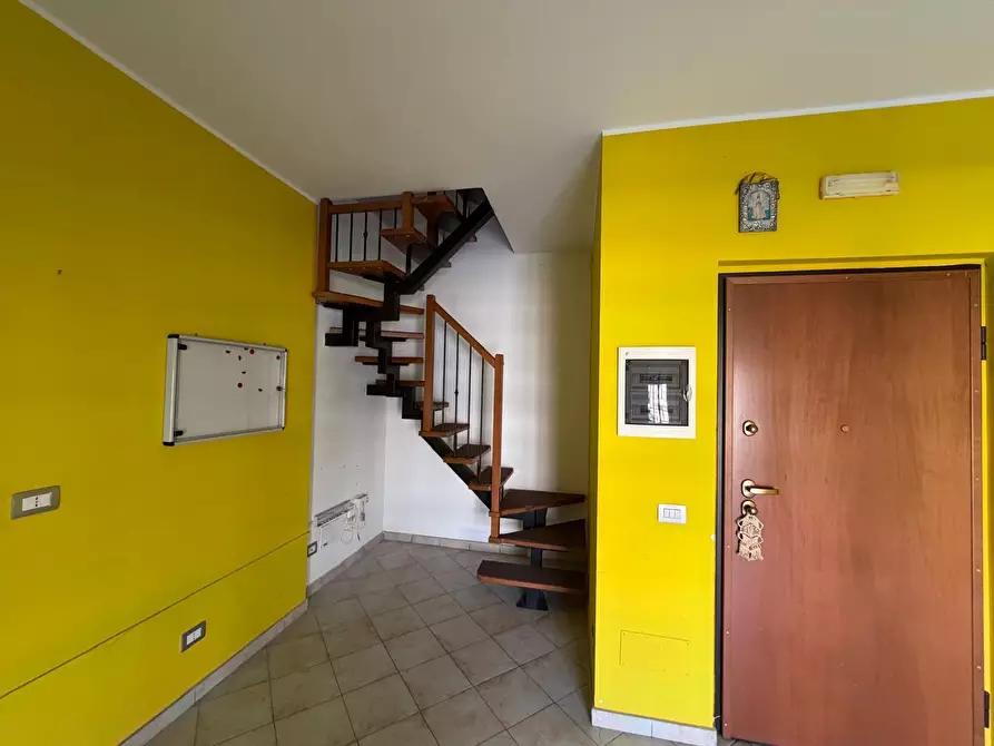 Immagine 13 di Ufficio in affitto  a Fiano Romano