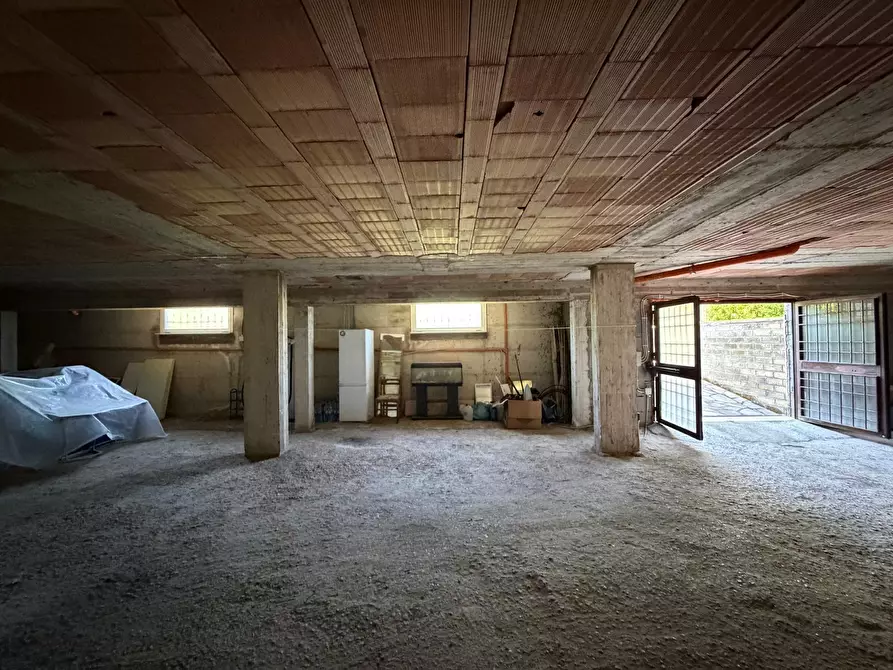 Immagine 25 di Villa in vendita  a Castelnuovo Di Porto