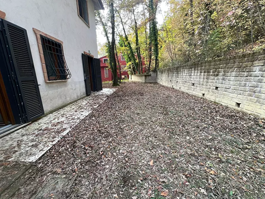 Immagine 18 di Villa in vendita  a Nazzano