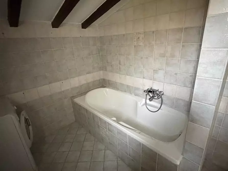 Immagine 9 di Villa in affitto  a Fiano Romano