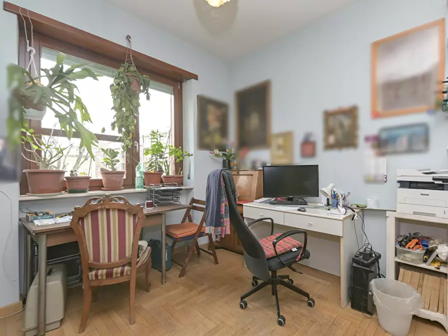 Immagine 10 di Pentalocale in vendita  in Via Trana a Torino