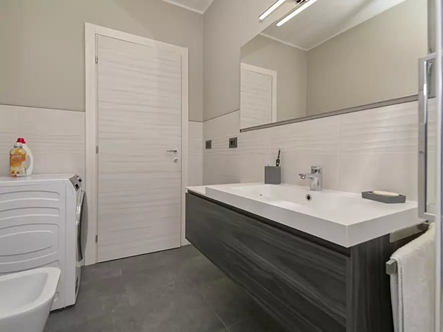 Immagine 31 di Trilocale in affitto  in via rita levi montalicini 58 a Mappano