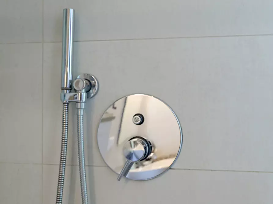 Immagine 58 di Quadrilocale in vendita  in via trecate 15 a Torino