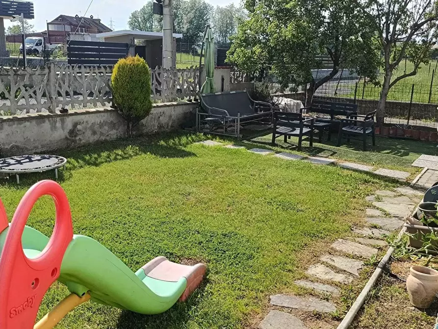 Immagine 10 di Quadrilocale in vendita  in Via Fornaci 66 a Settimo Torinese