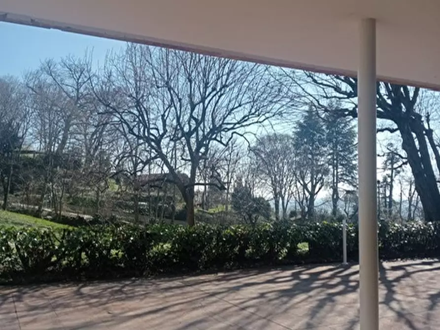 Immagine 21 di Pentalocale in vendita  in Strada Milius - Ronsaglia 14 a Moncalieri