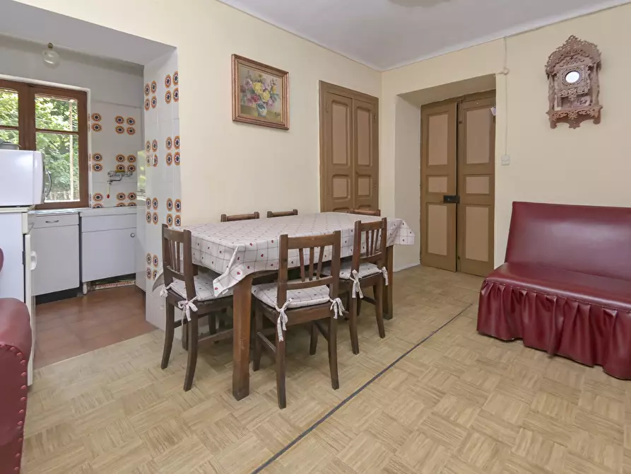 Immagine 24 di Quadrilocale in vendita  in via torino 4 a Lemie