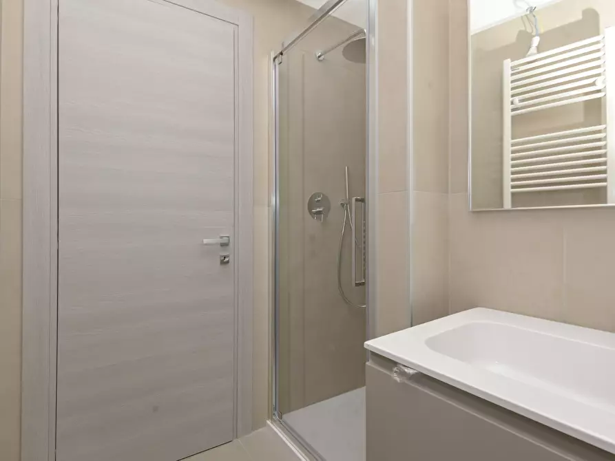 Immagine 15 di Bilocale in affitto  in Strada del Fioccardo 4 a Torino