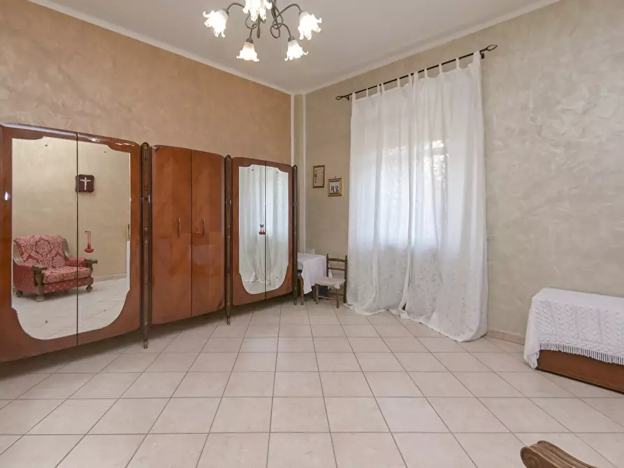 Immagine 31 di Quadrilocale in vendita  in via Livorno 9 a Torino