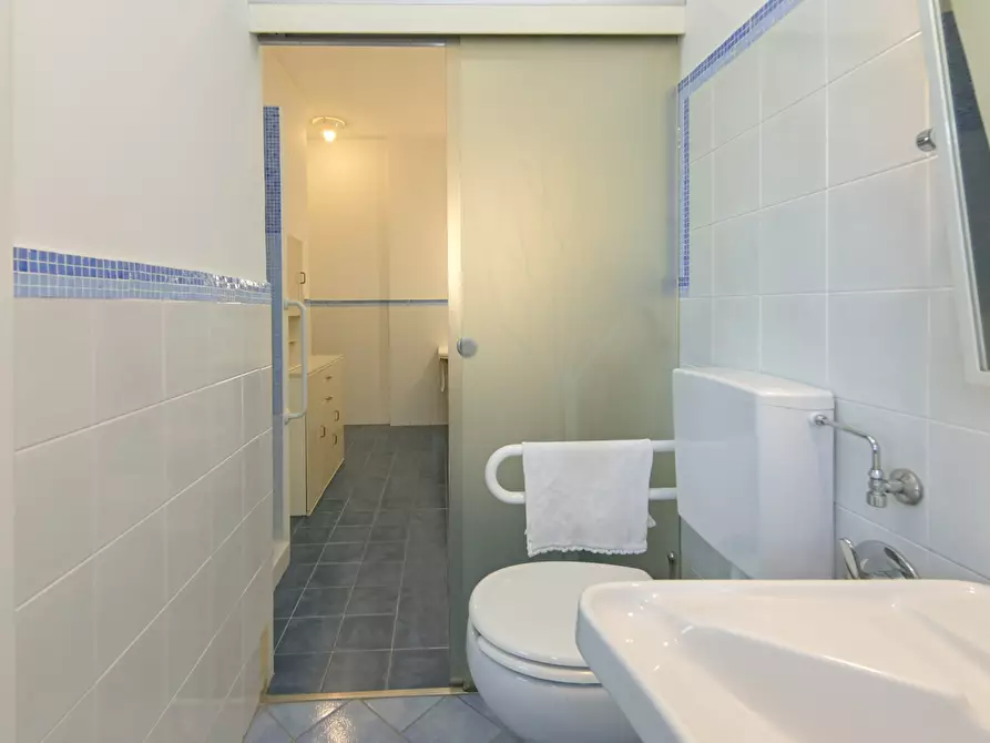 Immagine 22 di Quadrilocale in vendita  in Via Buenos Aires a Torino