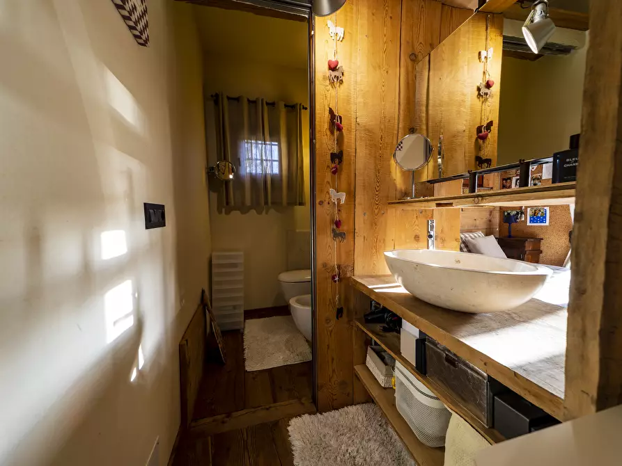 Immagine 47 di Baita in vendita  in Borgata Gleise 30 a Bardonecchia