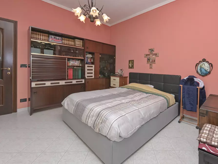 Immagine 37 di Bilocale in vendita  in Via Monginevro 220 a Torino