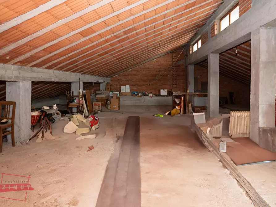 Immagine 38 di Villa in vendita  in via rossini 5 a San Damiano D'asti