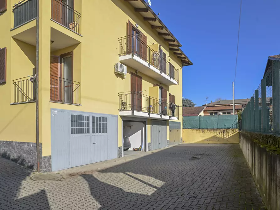 Immagine 53 di Quadrilocale in vendita  in Via Guido Gozzano 48 a Strambino