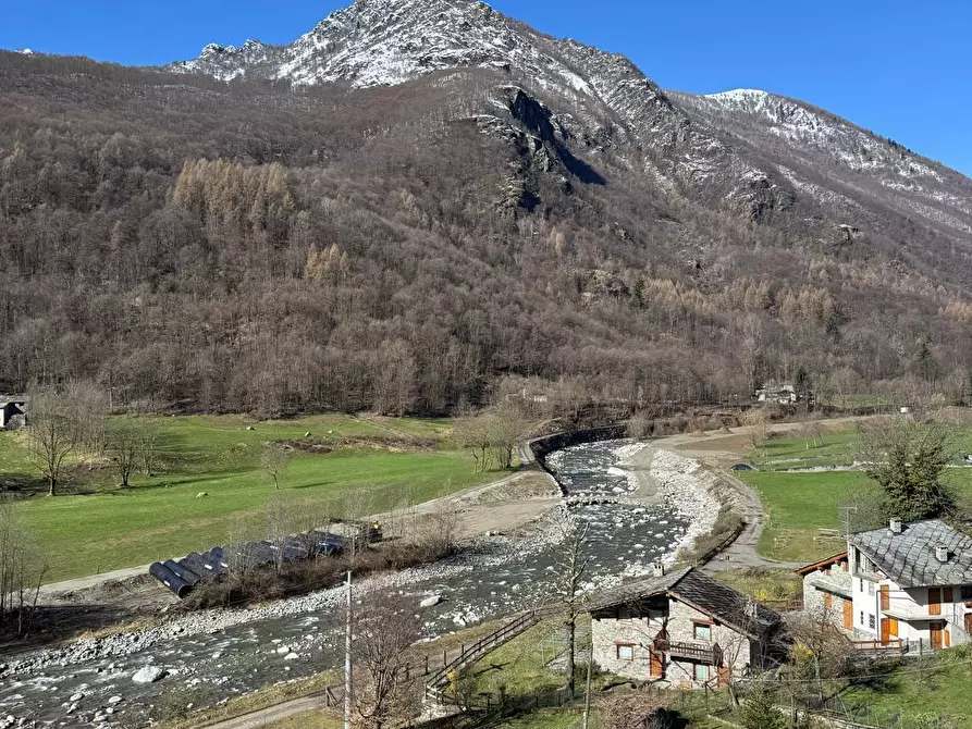 Immagine 1 di Bilocale in vendita  in Via Lensi 5 a Cantoira