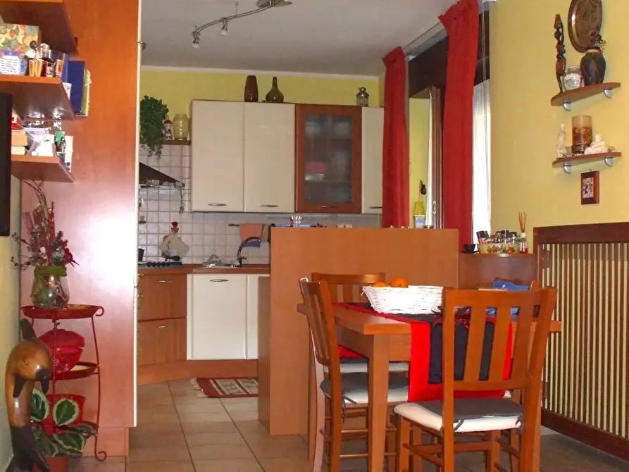 Immagine 8 di Quadrilocale in vendita  in Strada di Settimo 126 a Torino