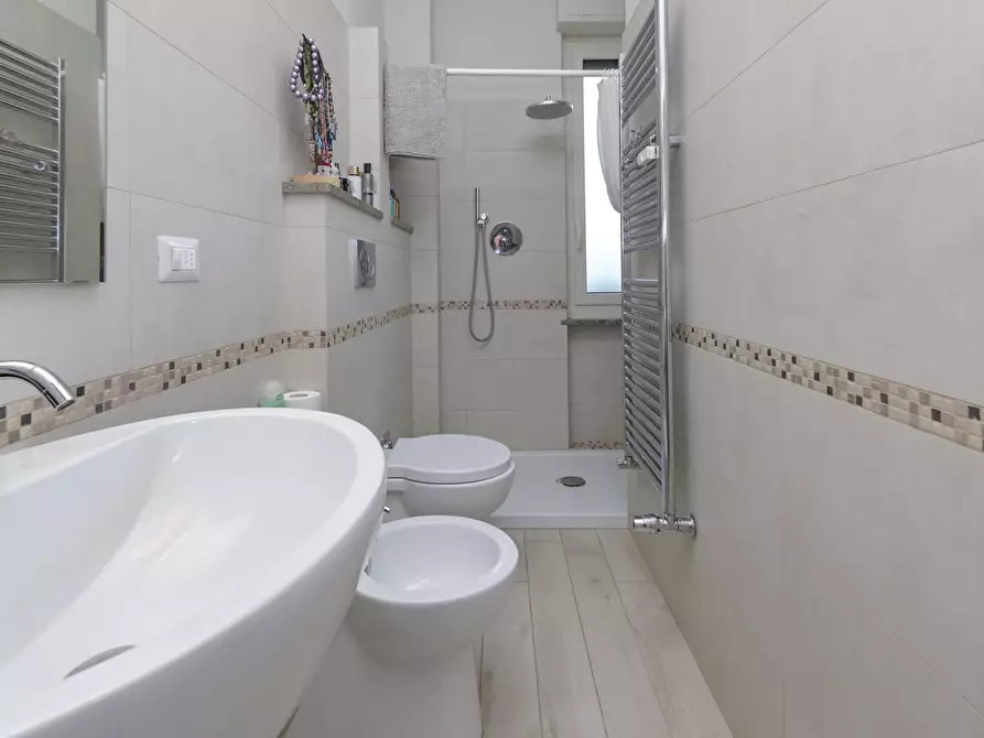 Immagine 50 di Quadrilocale in vendita  in via trecate 15 a Torino