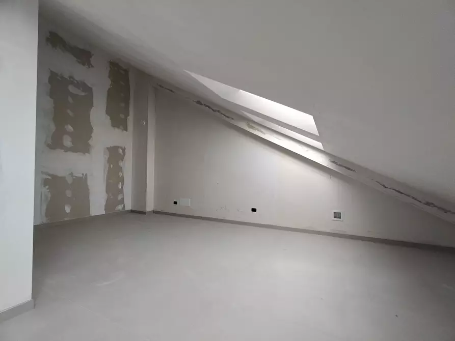 Immagine 34 di Quadrilocale in vendita  in Via Pietro Cossa 105 a Torino