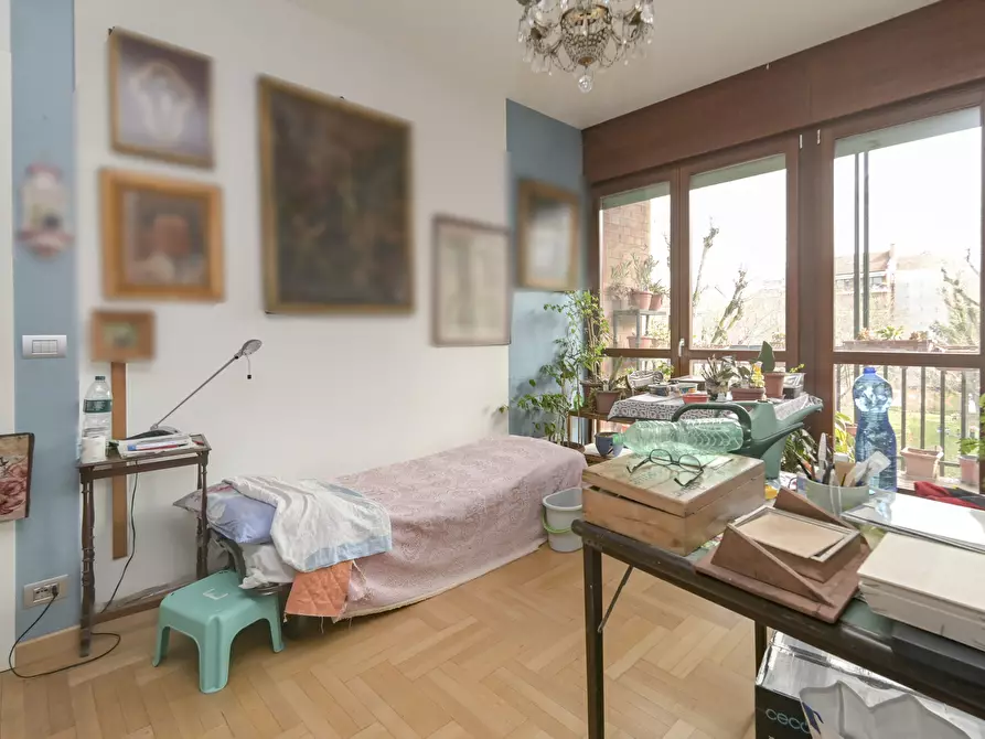 Immagine 5 di Pentalocale in vendita  in Via Trana a Torino